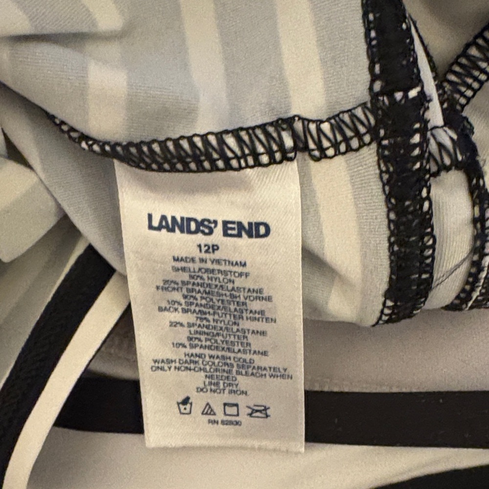 LAND’S END Striped Black and White Women's Swim Top size 12P - Picture 3 of 3